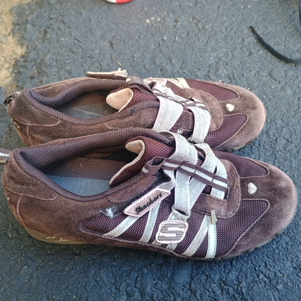 Brown Skechers Shoes Size 2.5